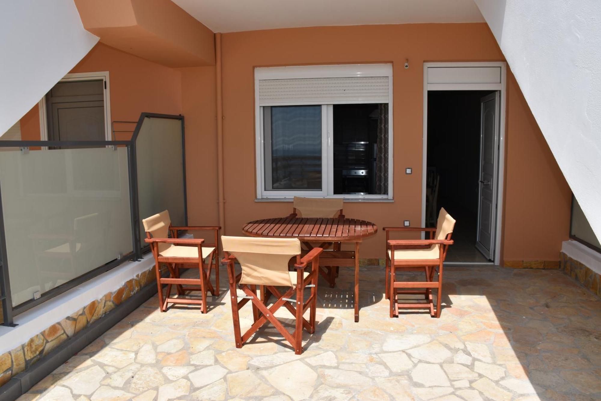 Aperanto House Paralia Loutsas الغرفة الصورة