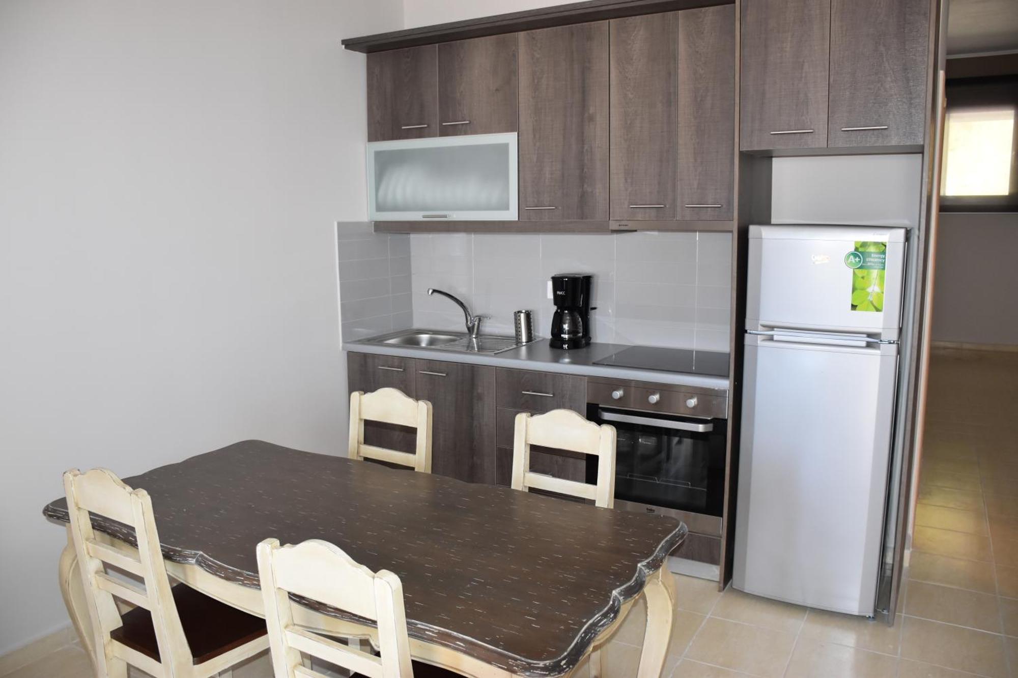 Aperanto House Paralia Loutsas الغرفة الصورة