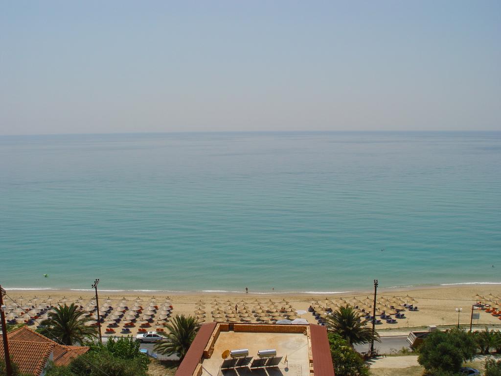 Aperanto House Paralia Loutsas المظهر الخارجي الصورة