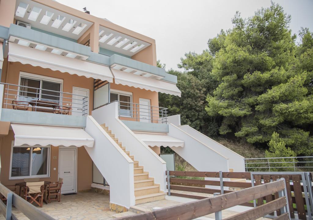 Aperanto House Paralia Loutsas المظهر الخارجي الصورة