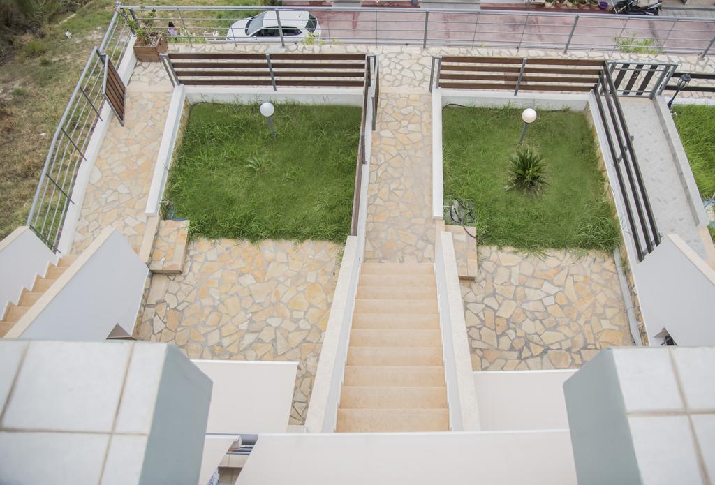 Aperanto House Paralia Loutsas المظهر الخارجي الصورة
