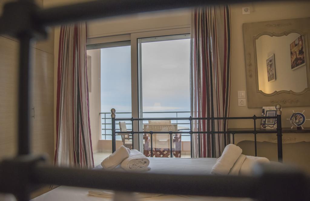 Aperanto House Paralia Loutsas المظهر الخارجي الصورة