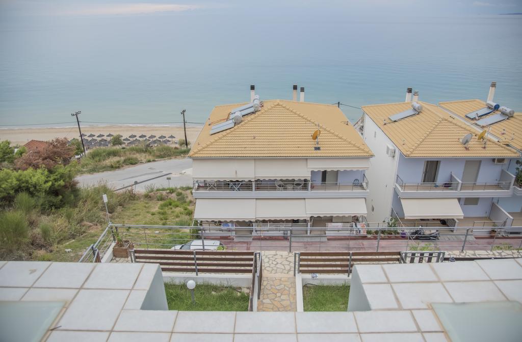 Aperanto House Paralia Loutsas المظهر الخارجي الصورة