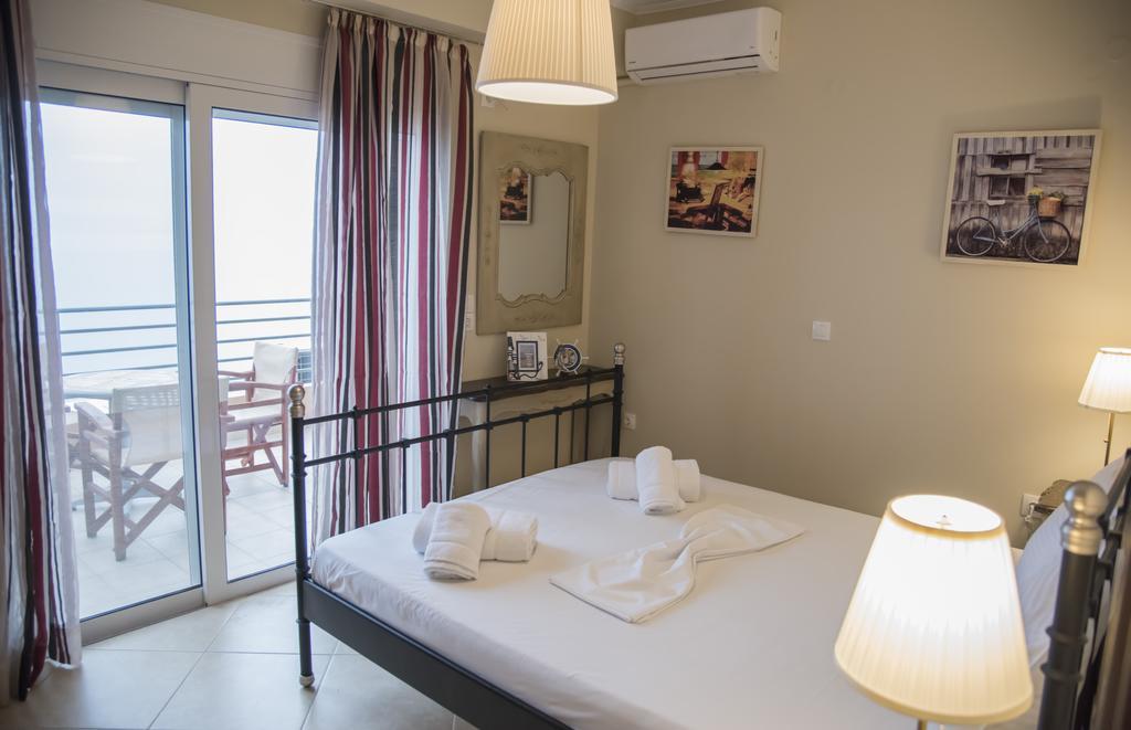 Aperanto House Paralia Loutsas المظهر الخارجي الصورة