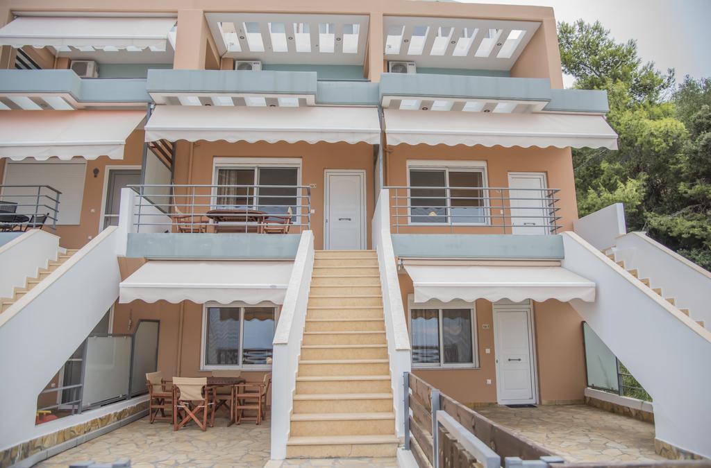 Aperanto House Paralia Loutsas المظهر الخارجي الصورة